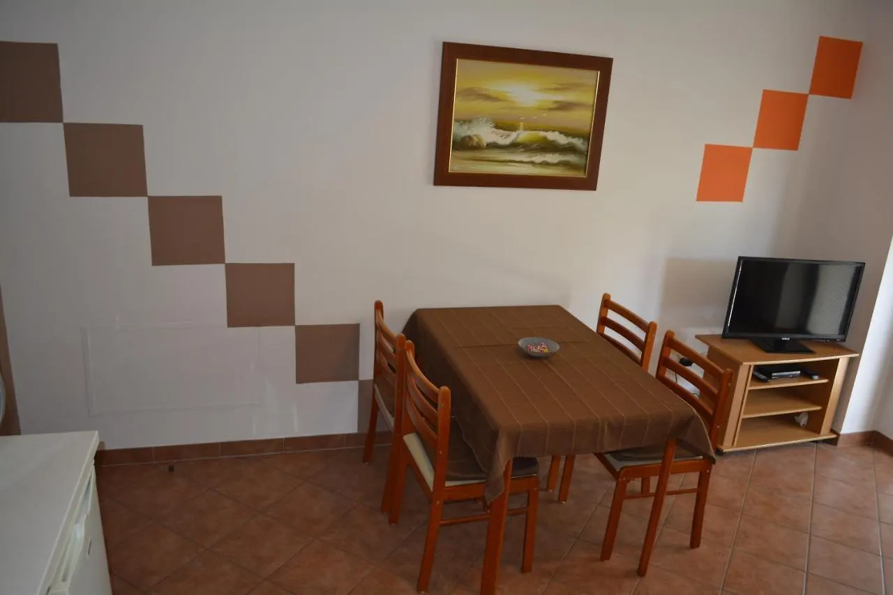 Apartments Denis & Lucija Rovinj 0*,
