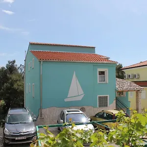 Apartmenthaus Fa Apartment